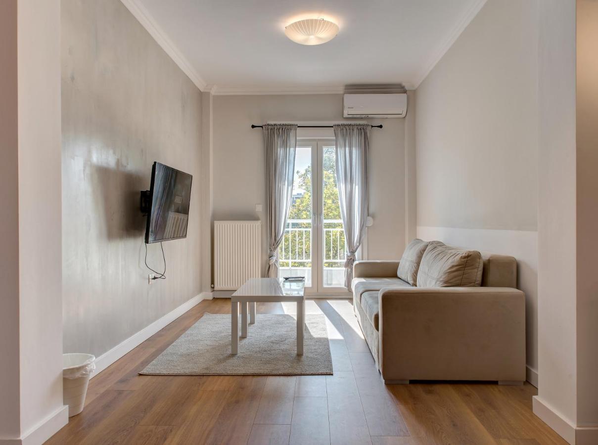 Modern Style Home Near The Train Station Thessaloníki Luaran gambar